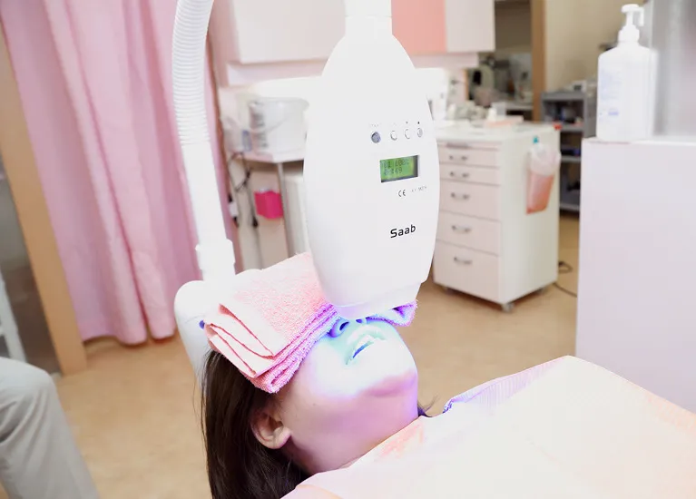 ホワイトニング照射器|大和市大和駅徒歩4分の歯医者 大和東さくら歯科・矯正歯科